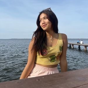 Meet your Posher, Vivian